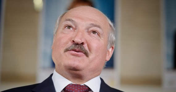 Prezydent Białorusi Alaksandr Łukaszenka pogratulował Petro Poroszence zwycięstwa w niedzielnych wyborach prezydenckich na Ukrainie. Podkreślił, że dwustronne tradycje przyjaźni stanowią fundament dla wszechstronnej współpracy między dwoma krajami. 