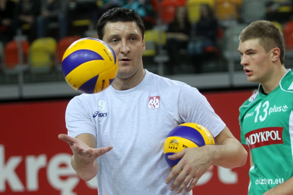 „Antiga będzie miał trudny wybór, ale na pewno go to nie smuci” – mówi Piotr Gruszka w rozmowie z reporterem RMF FM Maciejem Jermakowem. Słynny siatkarz ocenił grę biało-czerwonych w meczach Ligi Światowej i zdradził swoje najbliższe plany.