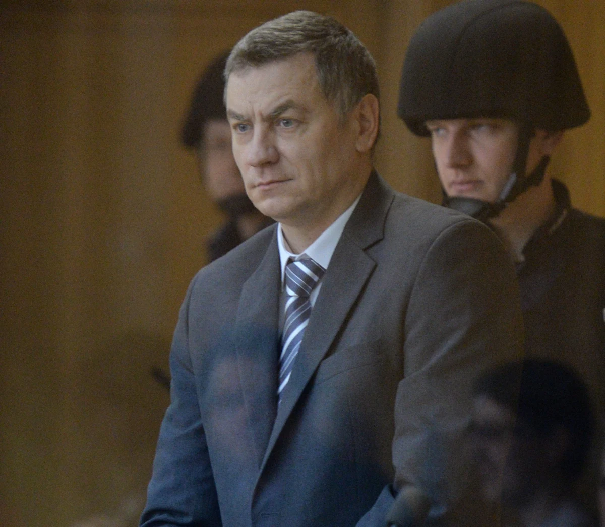 Krakowski sąd wysłuchał dziś zeznań kolejnych świadków w procesie Brunona Kwietnia, oskarżonego o przygotowywanie zamachu na Sejm i najważniejsze osoby w państwie. W pewnym momencie niedoszły zamachowiec poprosił jedną z zeznających studentek, by pozdrowiła jego znajomych z pewnej podkrakowskiej miejscowości.  