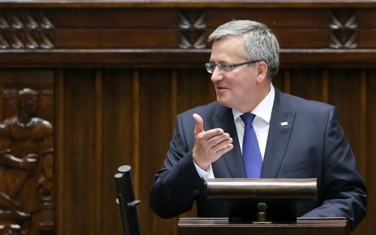 Zmieniliśmy nie tylko Polskę, ale także nasz kawałek świata. To my daliśmy impuls do przemian w regionie. To my możemy z dumą mówić, że w tej części Europy: "Freedom was made in Poland" - powiedział prezydent Bronisław Komorowski w orędziu przed Zgromadzeniem Narodowym. Zgromadzenie Narodowe - wspólnie obradujące Sejm i Senat - zebrało się w 25. rocznicę wyborów z 1989 r.