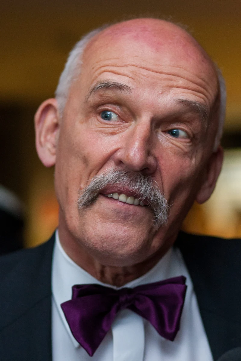 "Kongres Nowej Prawicy od swego powstania w 2011 r. utrzymuje się z drobnych wpłat od najwierniejszych wyznawców Janusza Korwin-Mikkego" - pisze "Rzeczpospolita". "Wyborcy polityka w muszce zasilają partię kwotami od 1 grosza do kilkuset złotych" - ujawnia. 