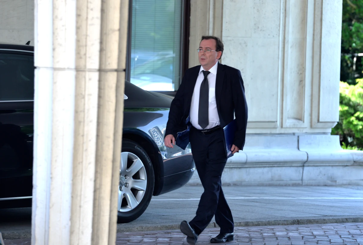 Sejm nie zgodził się na uchylenie immunitetu byłemu szefowi CBA Mariuszowi Kamińskiemu. Decyzja zapadła na tajnym posiedzeniu. Wniosek w tej sprawie złożyła Prokuratura Okręgowa Warszawa-Praga, która chciała postawić Kamińskiemu zarzuty przekroczenia uprawnień podczas czynności operacyjnych CBA, w czasach kiedy poseł PiS kierował Biurem. W drodze do Sejmu Kamiński powiedział dziennikarzom, że zarzuty te dotyczą wyłącznie sprawy Aleksandra i Jolanty Kwaśniewskich.