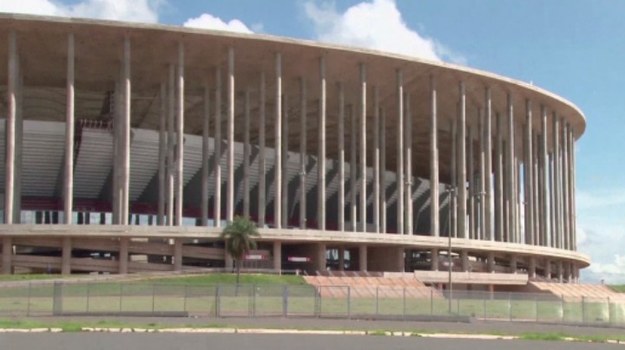Brasilia, położona na wysokości 1000 m n.p.m., to stolica Brazylii. To niezwykłe futurystyczne miasto - wpisane na listę światowego dziedzictwa UNESCO – jest uznawane za arcydzieło XX-wiecznego modernizmu. Tutejszy Estadio Nacional de Brasilia zbudowano w centrum stolicy. Rozegranych zostanie tutaj aż 7 meczów Mistrzostw Świata, w tym jeden z ćwierćfinałów i mecz o III miejsce.