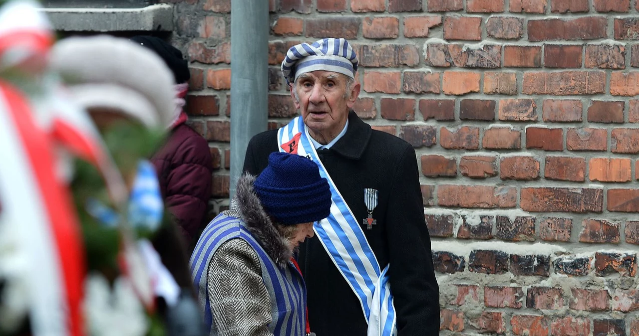 Byli więźniowie obozu zagłady na uroczystościach w Muzeum Auschwitz-Birkenau