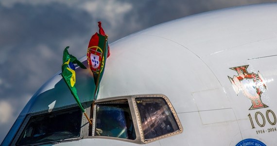 Ekipa Portugalii przybyła do centrum hotelowo-treningowego w Campinas, w stanie Sao Paulo, gdzie będzie jej baza podczas mistrzostw świata. Do Brazylii przywiozła ze sobą m.in. 1000 piłkarskich koszulek oraz 200 kg suszonego dorsza. 