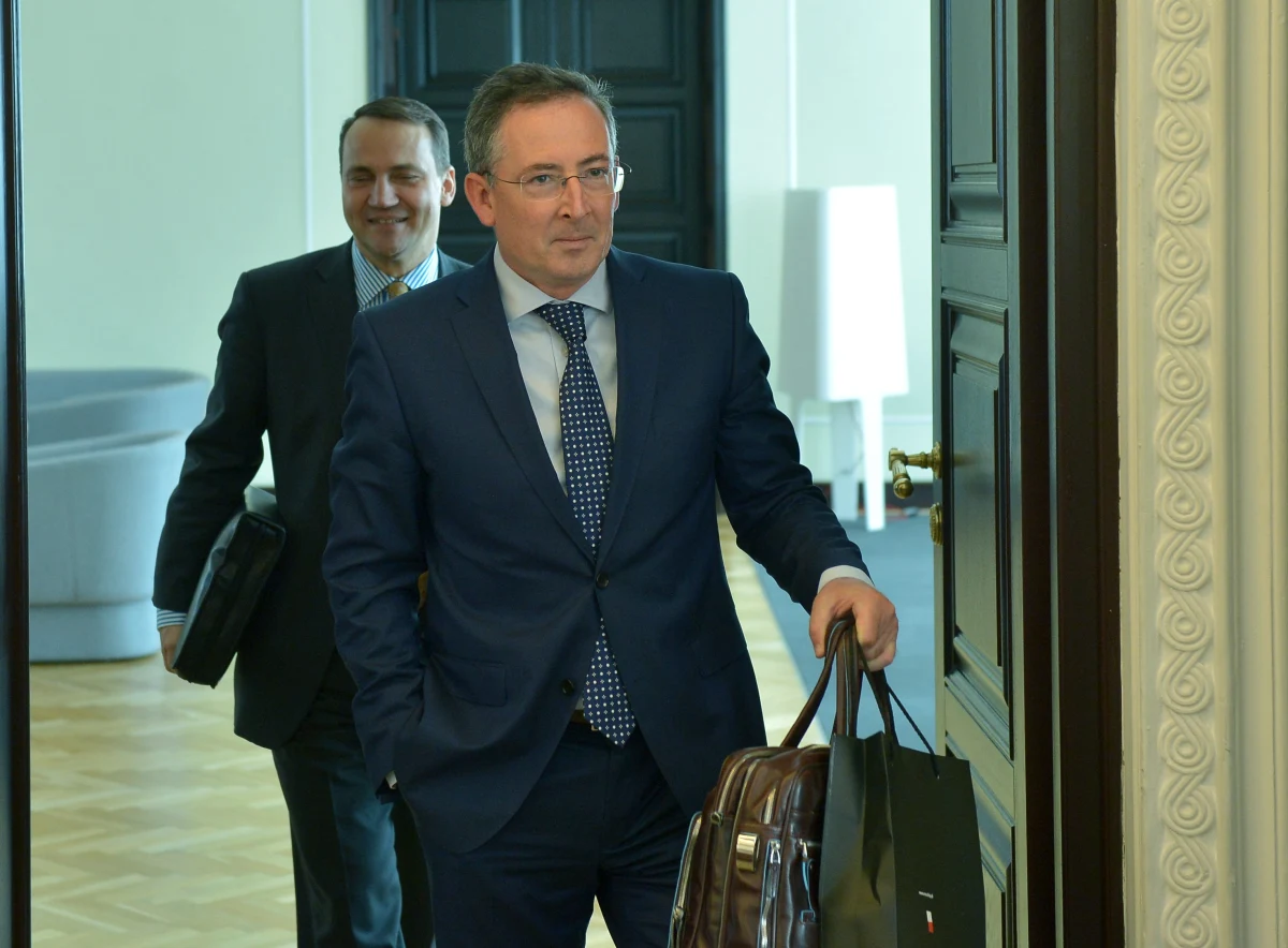 Gąszcz wątków związanych z opublikowanymi przez "Wprost" rozmowami szefów MSW i NBP za chwilę zostanie rozbity na szereg szczegółów. Opinia publiczna może przez to stracić z oczu całość obrazu. Ten tekst to próba jego zachowania, na tu i teraz, z niewielką tylko możliwością zmodyfikowania w przyszłości.