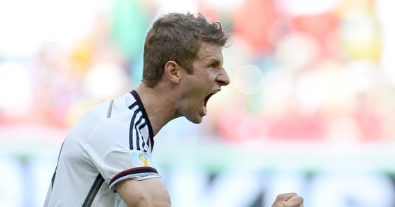 Niemcy zdeklasowali Portugalię w hicie fazy grupowej mistrzostw świata w Brazylii. Drużyna Joachima Loewa wygrała aż 4:0. Bohaterem spotkania był Thomas Mueller. Gracz Bayernu Monachium zdobył trzy gole. Portugalczycy od 37. minuty grali w osłabieniu. Czerwoną kartkę ujrzał Pepe. Mecz rozegrany w Salvadorze relacjonowaliśmy minuta po minucie!
