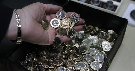 Litewska mennica wybiła w poniedziałek pierwsze narodowe monety o nominale 1 euro. Do strefy euro Litwa ma przystąpić 1 stycznia 2015 roku.