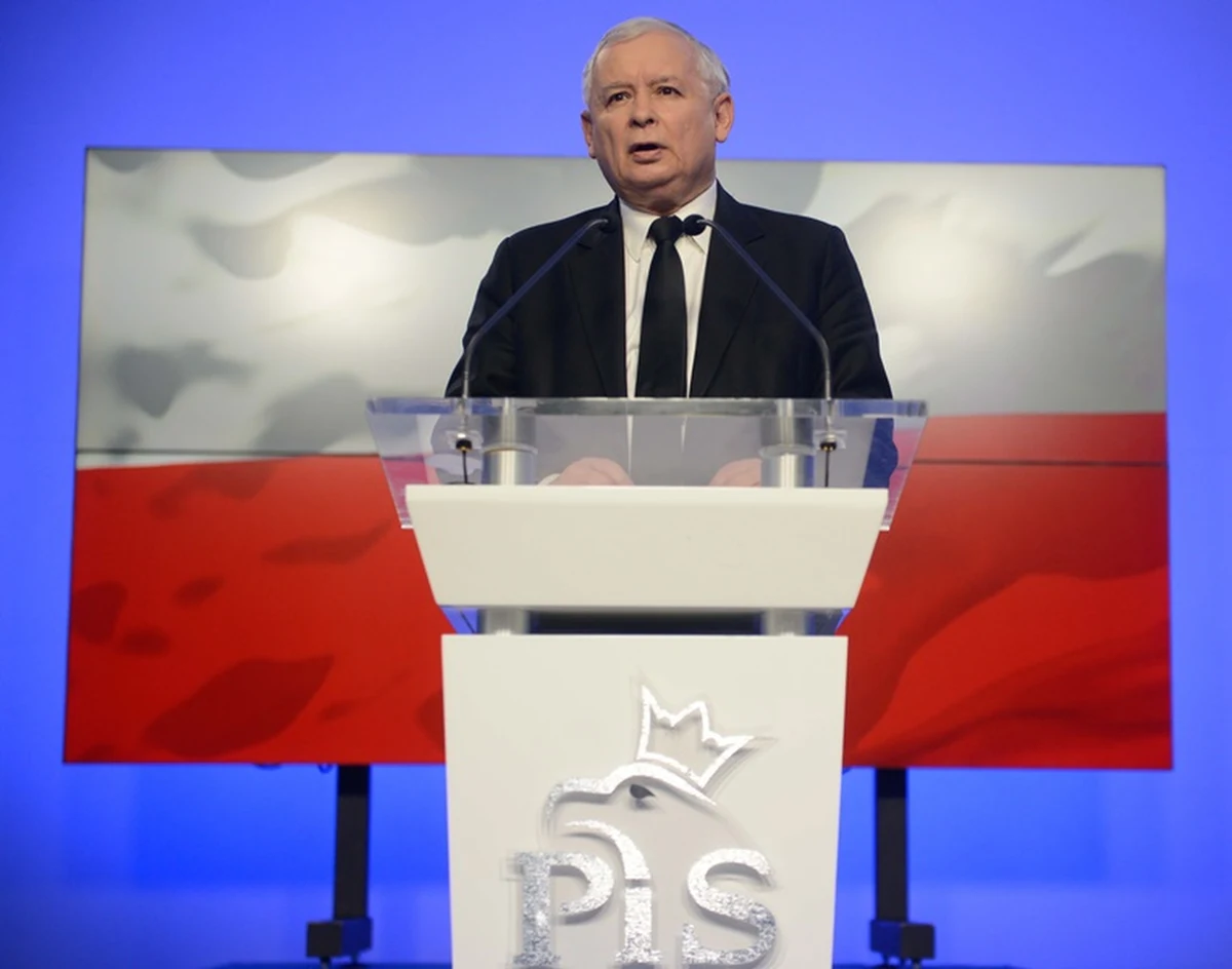 Szef PiS Jarosław Kaczyński poinformował, że wysłał list do prezydenta Bronisław Komorowskiego. Apeluje w nim, żeby w związku z nagranymi rozmowami opublikowanymi przez "Wprost", Komorowski "publicznie stwierdził, że rząd musi odejść".