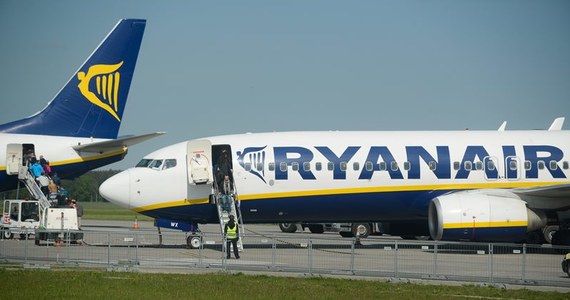 Irlandzki Ryanair od sezonu zimowego uruchomi z lotniska w Modlinie połączenia do portów: Fuerteventura, Gran Canaria i Teneryfa - poinformował we wtorek przewoźnik. Modlin będzie od października 2014 r. jego nową bazą.