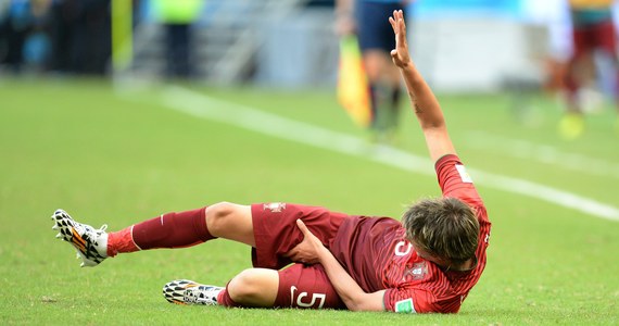 Portugalski obrońca Fabio Coentrao nie zagra już w piłkarskich mistrzostwach świata w Brazylii. Z kolejnych występów na mundialu wyeliminowała go kontuzja pachwiny, której nabawił się w poniedziałkowym meczu z Niemcami. Portugalia przegrała 0:4.