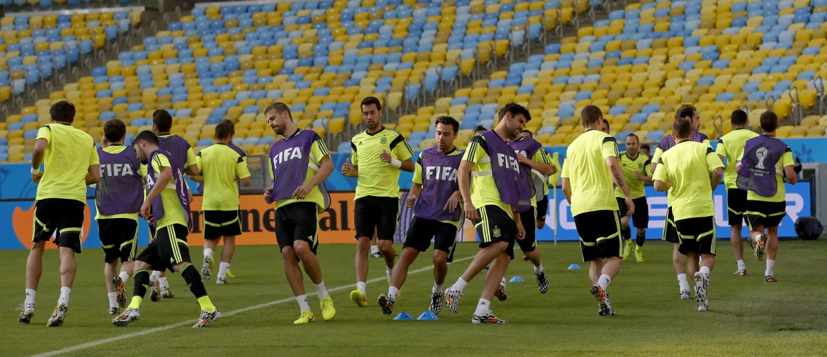 Hiszpańscy kibice obawiają się "klątwy Conchity Wurst". W łańcuszku znaków wskazujących na to, że ich reprezentacja nie odniesie sukcesu na mundialu w Brazylii jednym z ogniw jest... zwycięstwo austriackiego piosenkarza w tegorocznym konkursie Eurowizji.