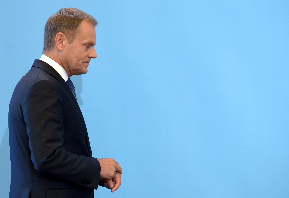 "Kontaktowałem się wczoraj z prokuratorem generalnym, szefem ABW i ministrem sprawiedliwości ws. akcji w tygodniku 'Wprost'. Pytałem, czy takie działania są konieczne" - powiedział na porannej konferencji prasowej premier Donald Tusk. "Chciałbym uniknąć takich działań aparatu państwowego, które godzą w wolność słowa. Prokuratura powinna wziąć pod uwagę ten konflikt" - dodał.