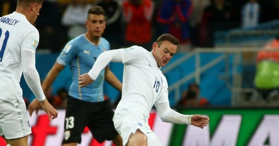 Urugwajczycy pokonali Anglików 2:1 w spotkaniu grupy D piłkarskich mistrzostw świata. Dwukrotnie na listę strzelców wpisał się Luis Suarez. Bramkę dla Anglików strzelił Wayne Rooney. 