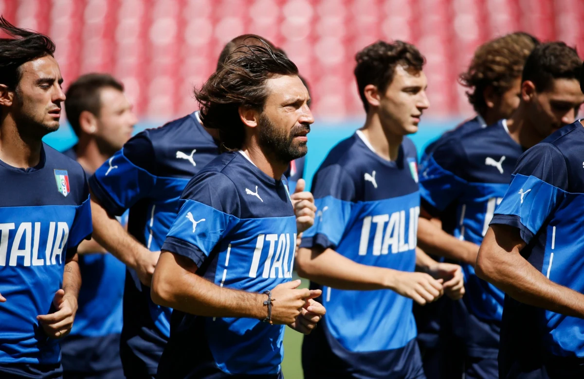 Piłkarze Kostaryki, którzy w pierwszej kolejce fazy grupowej sprawili jedną z największych niespodzianek trwających w Brazylii mistrzostw świata, zmierzą się dziś w Recife z Włochami. Zwycięzca tego spotkania praktycznie zapewni sobie awans z grupy D.