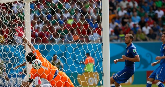 To kolejna niespodzianka tego mundialu! Włosi przegrali spotkanie z Kostaryką 0:1 i jeśli nie wygrają kolejnego meczu - z Urugwajem - będą musieli pożegnać się z mundialem. 