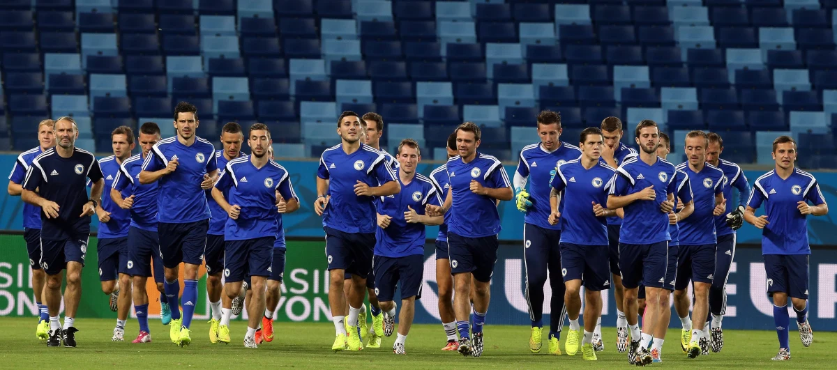 Piłkarze Nigerii będą mieli szansę poprawić kiepski bilans występów afrykańskich zespołów w brazylijskim mundialu. Jeśli w nocy z soboty na niedzielę (czasu polskiego) wygrają z Bośnią i Hercegowiną, zrobią duży krok ku awansowi do 1/8 finału.