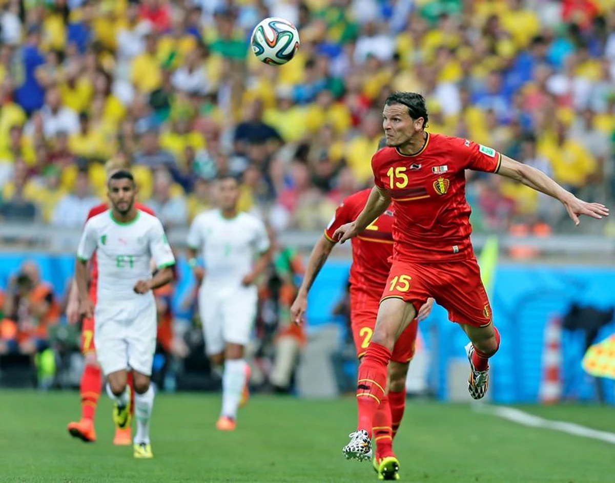 ​Niedzielny mecz grupy H piłkarskich mistrzostw świata na stadionie Maracana w Rio de Janeiro między Rosją a Belgią będzie zabezpieczało dodatkowych 600 policjantów - zdecydowali organizatorzy po konsultacji z FIFA. 