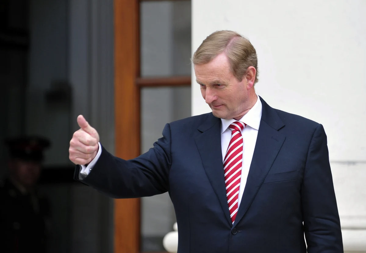 Brytyjski premier David Cameron chętnie widziałby premiera Irlandii Endę Kenny'ego jako następcę Jose Manuela Barroso na stanowisku szefa Komisji Europejskiej - pisze dziennik "Irish Independent". Najwyżsi rangą przedstawiciele brytyjskiego rządu omawiali sprawę obsady tej prestiżowej funkcji z władzami w Dublinie.