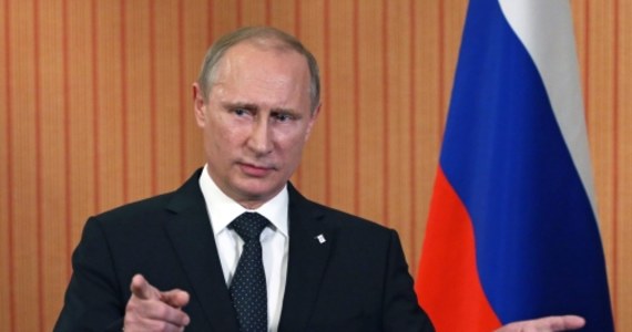 Prezydent Rosji Władimir Putin ocenił, że bez rozmów pomiędzy stronami konfliktu na Ukrainie plan pokojowy nie będzie mógł być zrealizowany. Rosyjski przywódca wezwał też do przerwania wszelkich działań bojowych. Poinformowała o tym kremlowska Administracja. 