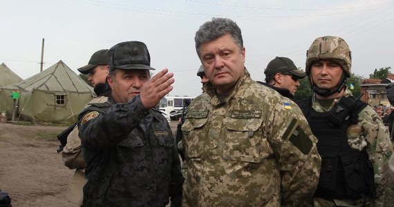 Prezydent Ukrainy Petro Poroszenko wezwał mieszkańców wschodnich obwodów kraju, by poparli jego plan pokojowy. Zapewnił, że jest gotów do dialogu nawet ze zwolennikami idei separatystycznych, z wyjątkiem tych, którzy dopuścili się terroru i zabójstw.