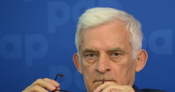 Jerzy Buzek zostanie szefem komisji ds. energii i przemysłu w Parlamencie Europejskim. Jego nominacja jest już praktycznie pewna. Korespondentka RMF FM w Brukseli Katarzyna Szymańska-Borginon ustaliła, że europejscy socjaliści (PES) porozumieli się z chadekami (EPP) ws. podziału komisji. 