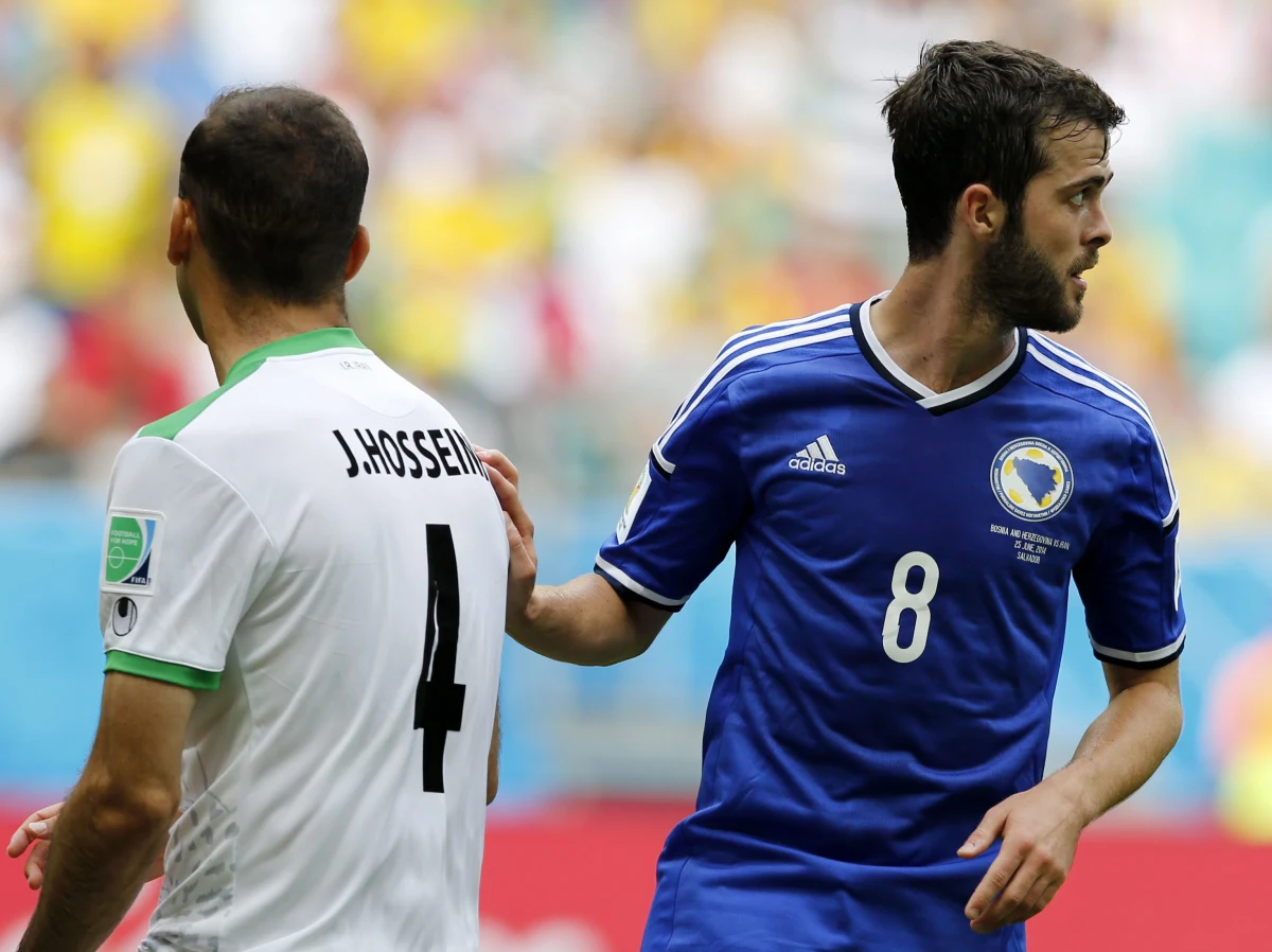 Cztery bramki padły w meczu Bośnia i Hercegowina kontra Irak. Trzy z nich zdobyła drużyna z Europy. W meczu przeciwko Bośni i Hercegowinie Irańczycy walczyli jeszcze o awans do fazy pucharowej mundialu w Brazylii. W tym celu potrzebne im było zwycięstwo oraz korzystne rozstrzygnięcie toczonego jednocześnie pojedynku Nigerii z Argentyną. Debiutujący w MŚ Europejczycy grali już tylko o pierwsze punkty w historii mistrzostw świata.