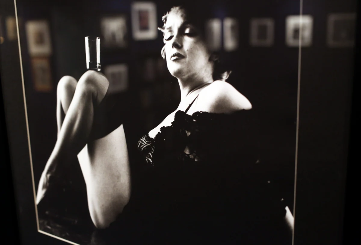 Za 6,4 mln zł zlicytowano zbiór 3 tys. fotografii Marilyn Monroe autorstwa Miltona H. Greene'a. Kolekcję zakupiło Wrocławskie Przedsiębiorstwo Hala Ludowa dla miasta Wrocław. 