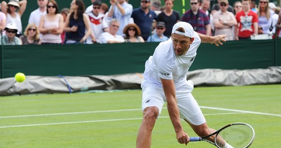 W czwartek w meczach wielkoszlemowego Wimbledonu wystąpi pięcioro polskich tenisistów. Wśród nich będą walczący o trzecią rundę singla Łukasz Kubot i rozstawiony z numerem 15. Jerzy Janowicz.