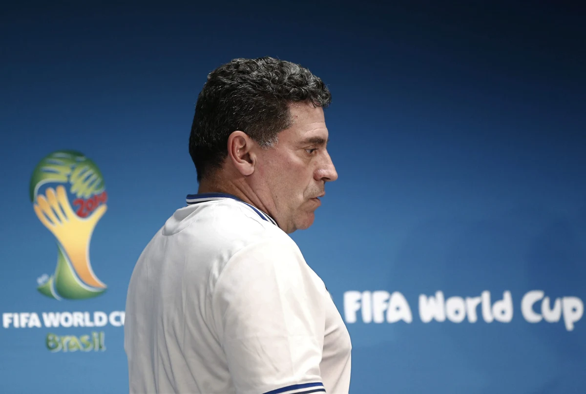 Kolumbijski selekcjoner piłkarskiej reprezentacji Hondurasu Luis Fernando Suarez poinformował po porażce 0:3 ze Szwajcarią w Manaus w grupie E, że odchodzi ze stanowiska. Jak dodał, jego kontrakt wygasł w momencie odpadnięcia drużyny z mistrzostw świata.
