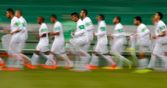 Jeśli piłkarze Algierii nie przegrają z Rosją, po raz pierwszy w historii mogą awansować do drugiej rundy mistrzostw świata! "Sbroną" jednak też może uratować tylko zwycięstwo. Mecz rozpocznie się dziś o godz. 22 czasu polskiego w Kurytybie.