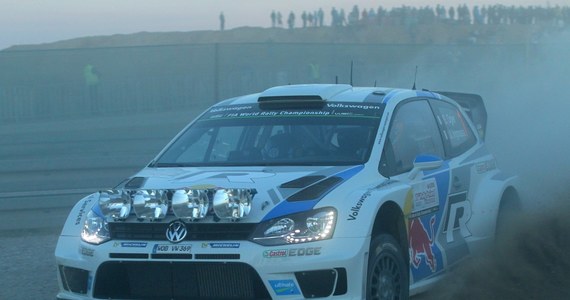 Michał Sołowow (Ford Fiesta WRC) dachował podczas przejazdu pierwszego, litewskiego odcinka specjalnego 71. Rajdu Polski, siódmej rundy mistrzostw świata. Ostatecznie dojechał do mety, ale stracił prawie 10 minut.