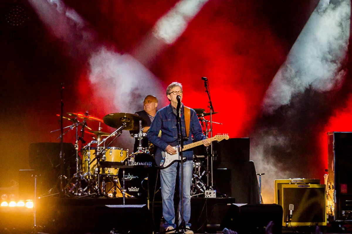 To był niezapomniany koncert na wielki finał Life Festival Oświęcim. Na stadionie MOSIR-u zagrał Eric Clapton. Występ gwiazdy trwał półtorej godziny. "To był jeden z najpiękniejszych koncertów, jakie przeżyliśmy" - mówili fani artysty.