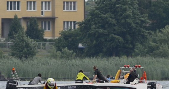 Nie żyje Raivo Peetsman, 22-letni sportowiec z Estonii ranny w wypadku podczas Motorowodnych Mistrzostw Świata w klasie OSY-400, które odbyły się w Chodzieży. W czasie pierwszego niedzielnego ślizgu na Jeziorze Miejskim w jego łódź wpadł inny zawodnik.