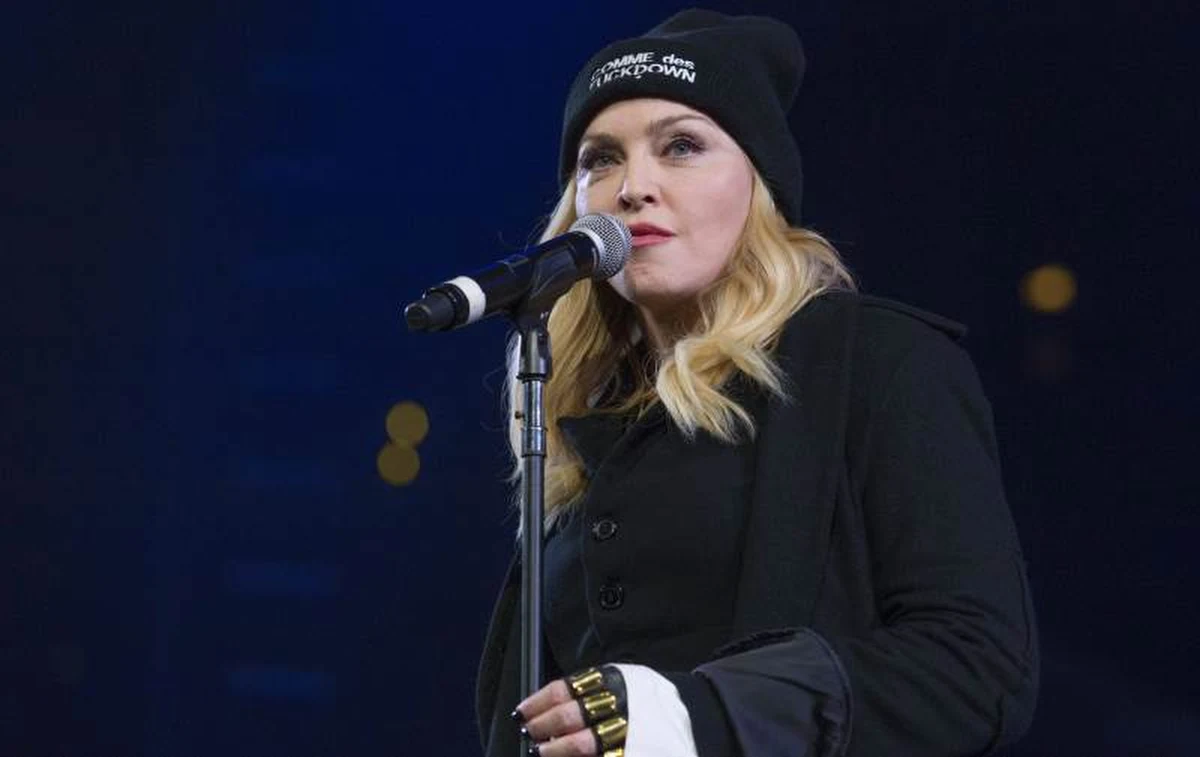 ​Śledztwo w sprawie koncertu Madonny na warszawskim Stadionie Narodowym zostało umorzone - dowiedział się reporter RMF FM Krzysztof Zasada. Prokuratura wszczęła je, bo podejrzewała, że obowiązki przekroczyli urzędnicy resortu sportu, którzy dofinansowali imprezę. 