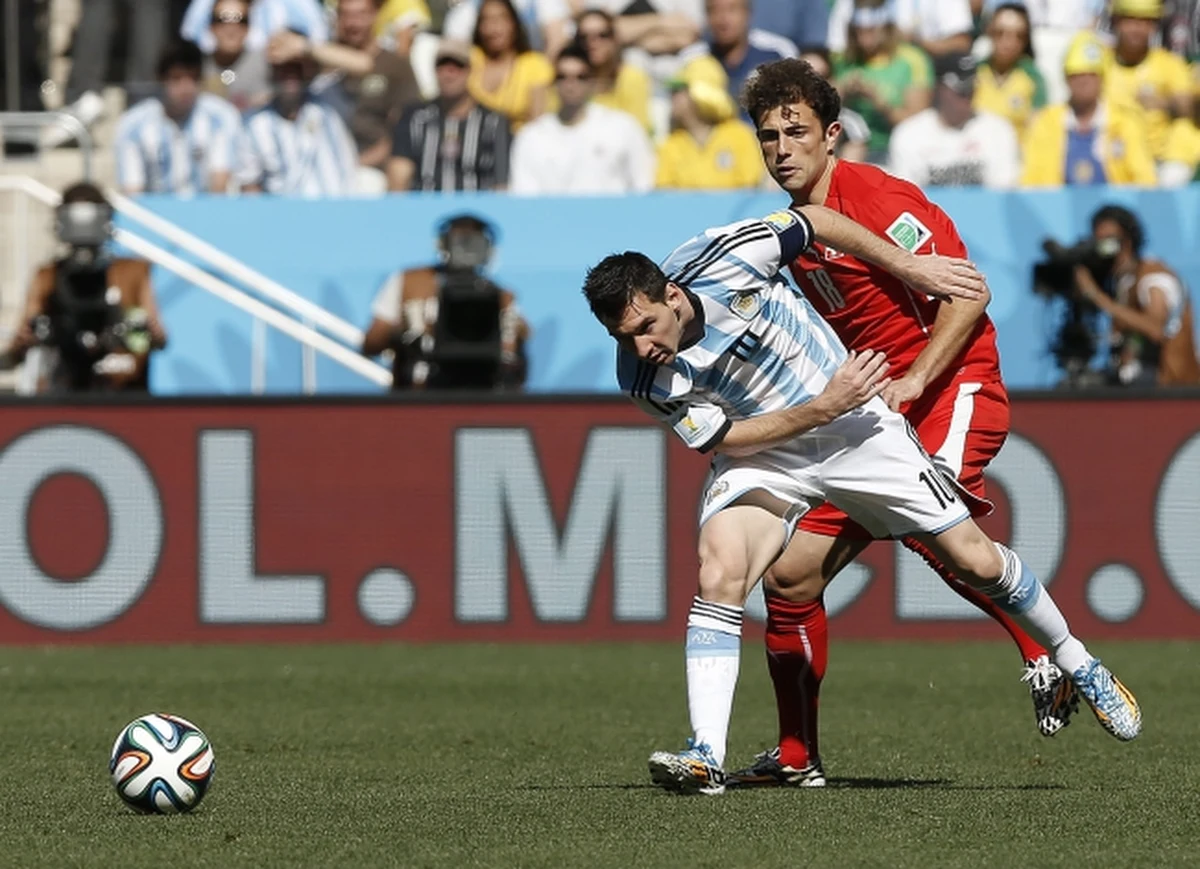 Na stadionie w Sao Paulo Argentyna pokonała Szwajcarię 1:0. Po regulaminowym czasie gry na tablicy wyników było 0:0, dlatego konieczna okazała się dogrywka. Kilka minut przed jej końcem na listę strzelców wpisał się Angel di Maria!