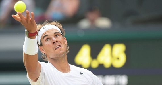 Rozstawiony z numerem drugim Hiszpan Rafael Nadal odpadł z tenisowego turnieju wielkoszlemowego na trawiastych kortach w Wimbledonie. Pierwszy zawodnik światowego rankingu ATP uległ w 1/8 finału Nickowi Kyrgiosowi z Australii 6:7 (5-7), 7:5, 6:7 (7-5), 3:6.