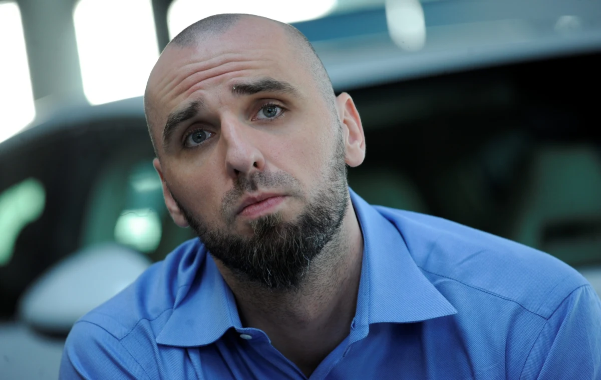 Marcin Gortat, jedyny polski koszykarz grający w lidze NBA, podpisał pięcioletni kontrakt z drużyną Washington Wizards – podały m.in. NBC Sport i Yahoo Sports. Umowa ma opiewać na kwotę 60 milionów dolarów. 