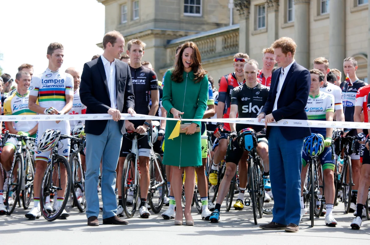 Z wielką pompą, z udziałem księcia Williama i jego żony oraz brata, księcia Harry'ego, ruszył w Leeds  tegoroczny 101. wyścig kolarski Tour de France. W wyścigu bierze udział pięciu polskich kolarzy: Rafał Majka, Michał Kwiatkowski, Michał Gołaś, Maciej Bodnar i Bartosz Huzarski. Po raz pierwszy w imprezie wystartował kolarz z Chin - Cheng Ji, reprezentujący ekipę Giant.