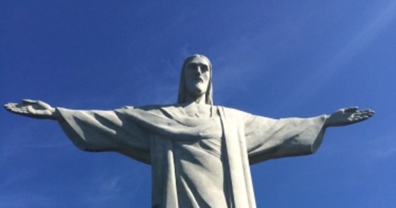Wróciłem na wzgórze z pomnikiem Chrystusa w Rio de Janeiro. Kilka dni temu mgła zakryła wszystko. Dziś wiem, co mogłem stracić nie wracając tam raz jeszcze.