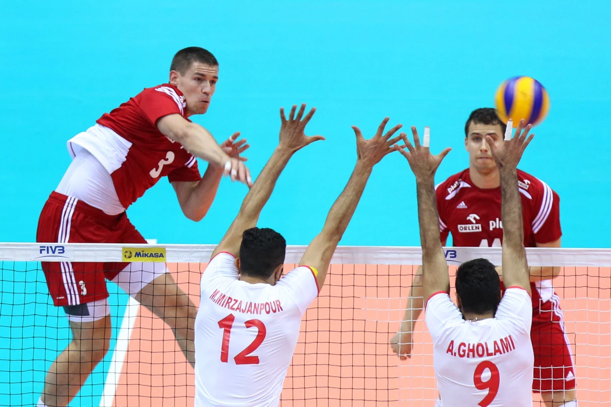 Transmisja meczu Ligi Światowej siatkarzy Polska-Iran rozgrywanego w Gdańsku została przerwana przez telewizję irańską z powodu "problemów technicznych" dokładnie w tym momencie, w którym na boisko wybiegły nasze cheerleaderki. 