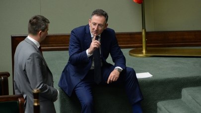 Sienkiewicz broni się w Sejmie: Żaden z nas nie dbał o swój interes