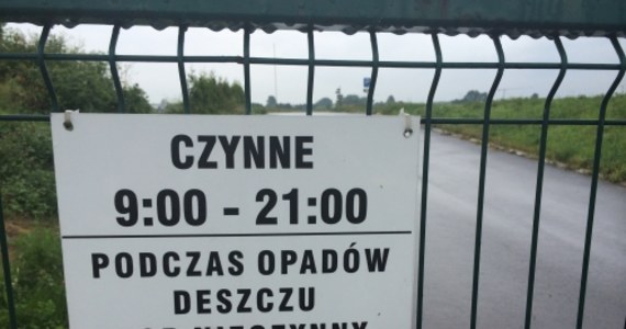 Kosztował 3 miliony złotych i właśnie rozmywa go do reszty deszcz. Mowa o lubelskim BIKE PARKU. Tor nie może być już użytkowany przez rowerzystów, bo w ciągu 4 lat ziemne konstrukcje popadły w ruinę. Zresztą używany był sporadycznie, bo i powstał - można powiedzieć - przez przypadek. 