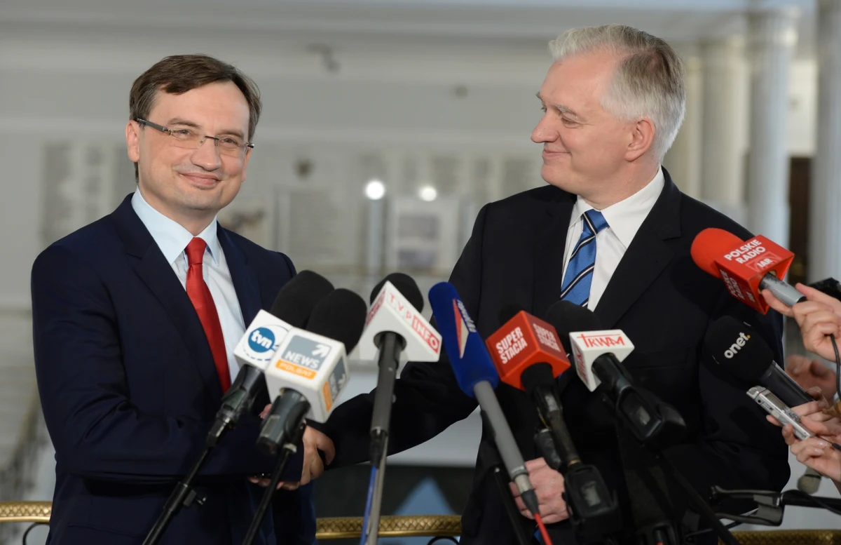 ...czyli wiódł ślepy kulawego.