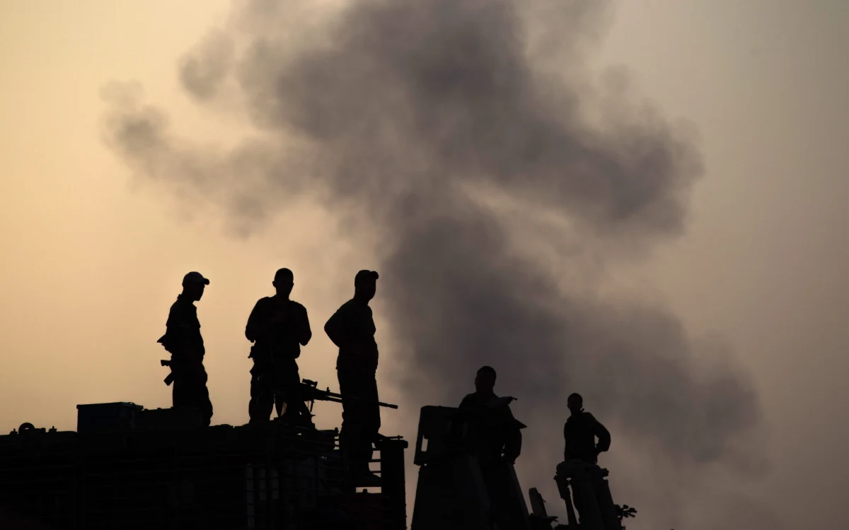 Wciąż bardzo niespokojnie w rejonie Strefy Gazy. W wyniku wieczornych ataków zginęło co najmniej 16 Palestyńczyków, a 46 zostało rannych. Izrael także został zaatakowany z terytorium Libanu. 