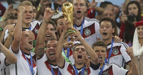 Poczta niemiecka wprowadzi do obiegu znaczek upamiętniający zdobycie przez piłkarską reprezentację tego kraju tytułu mistrzów świata. W finale brazylijskiego mundialu Niemcy pokonały po dogrywce Argentynę 1:0.  
