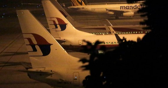 Boeing 777 malezyjskich linii Malaysia Airlines lecący z Amsterdamu do Kuala Lumpur rozbił się w czwartek na wschodzie Ukrainy, na terenach kontrolowanych przez prorosyjskich separatystów. Na pokładzie znajdowało się prawie 300 osób. Nikt nie przeżył.