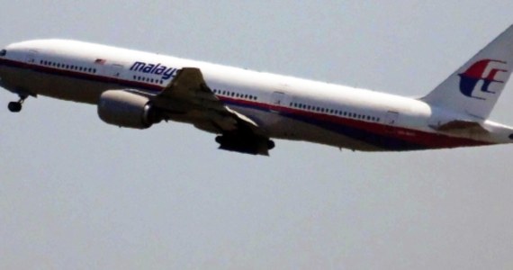 Malezyjskie linie lotnicze Malaysia Airlines oświadczyły, że trasa wybrana przez  zestrzelony wczoraj nad Ukrainą samolot, była zadeklarowana jako bezpieczna przez ONZ-owską Międzynarodową Organizację Lotnictwa Cywilnego (ICAO). Również Międzynarodowe Stowarzyszenie Transportu Powietrznego (IATA) "stwierdziło, że przestrzeń powietrzna, przez którą leciał samolot, nie podlegała żadnym restrykcjom" - zaznaczyły Malaysia Airlines. 