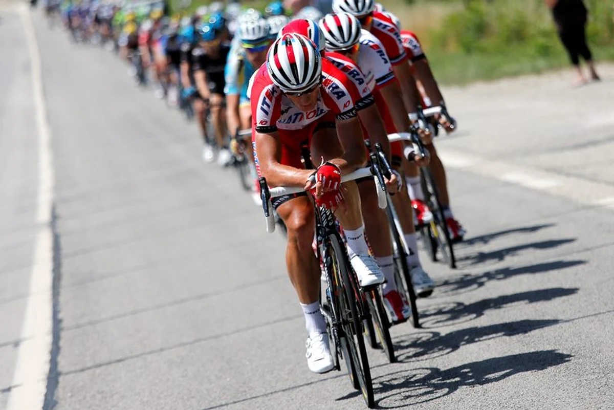 Rafał Majka (Tinkoff-Saxo) zajął drugie miejsce na 13. etapie kolarskiego wyścigu Tour de France. W Chamrousse Polak musiał uznać wyższość tylko Włocha Vincenzo Nibalego (Astana), który umocnił się na prowadzeniu w klasyfikacji generalnej.