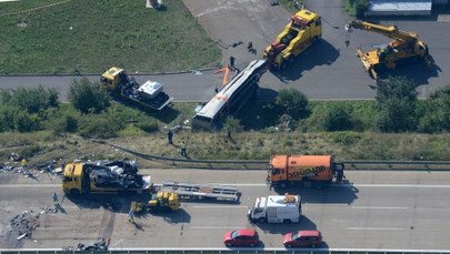 Karambol w Niemczech: Ofiary to Polacy. Pojazdy całkowicie zmiażdżone 